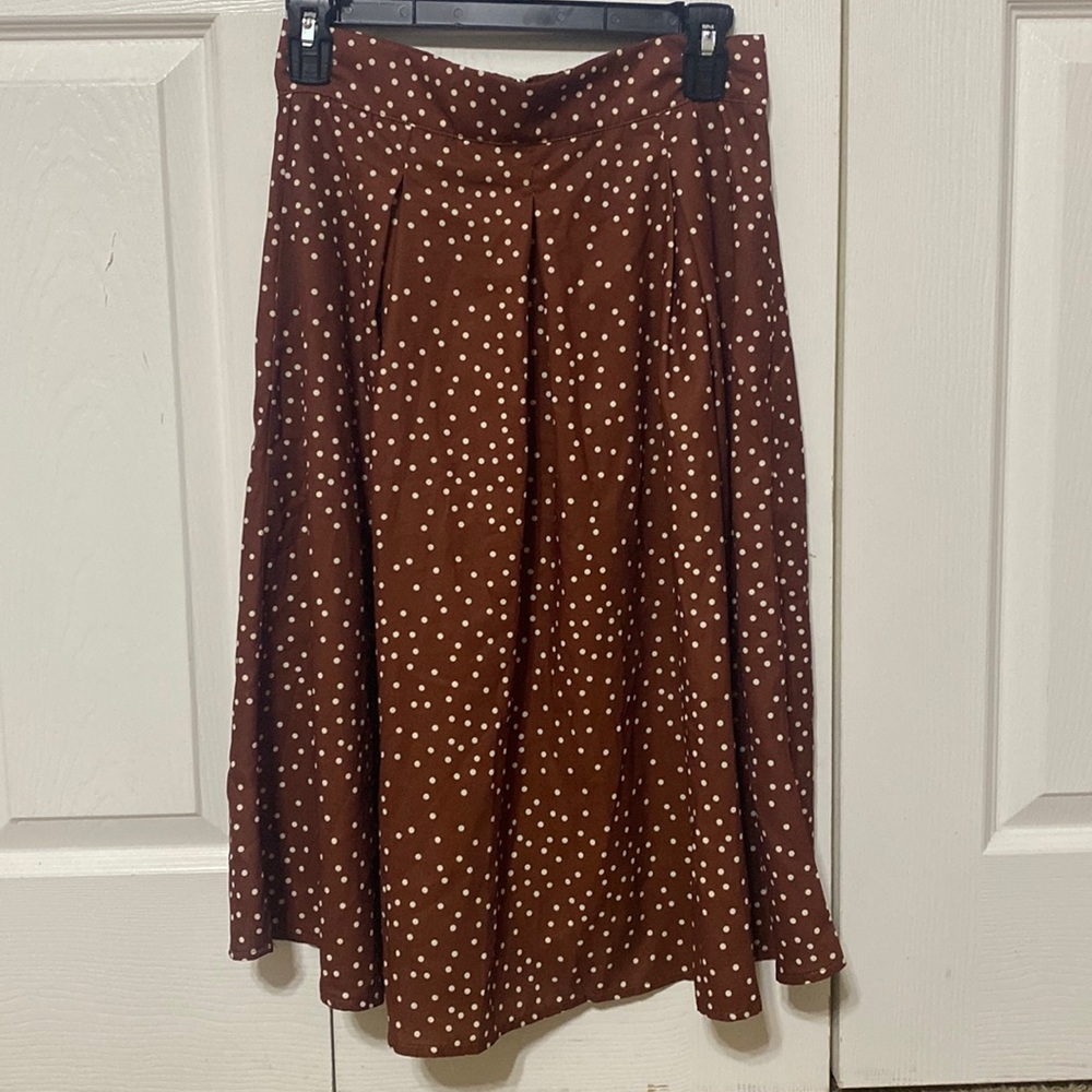 never worn Shein women’s small brown polka dot midi skirt